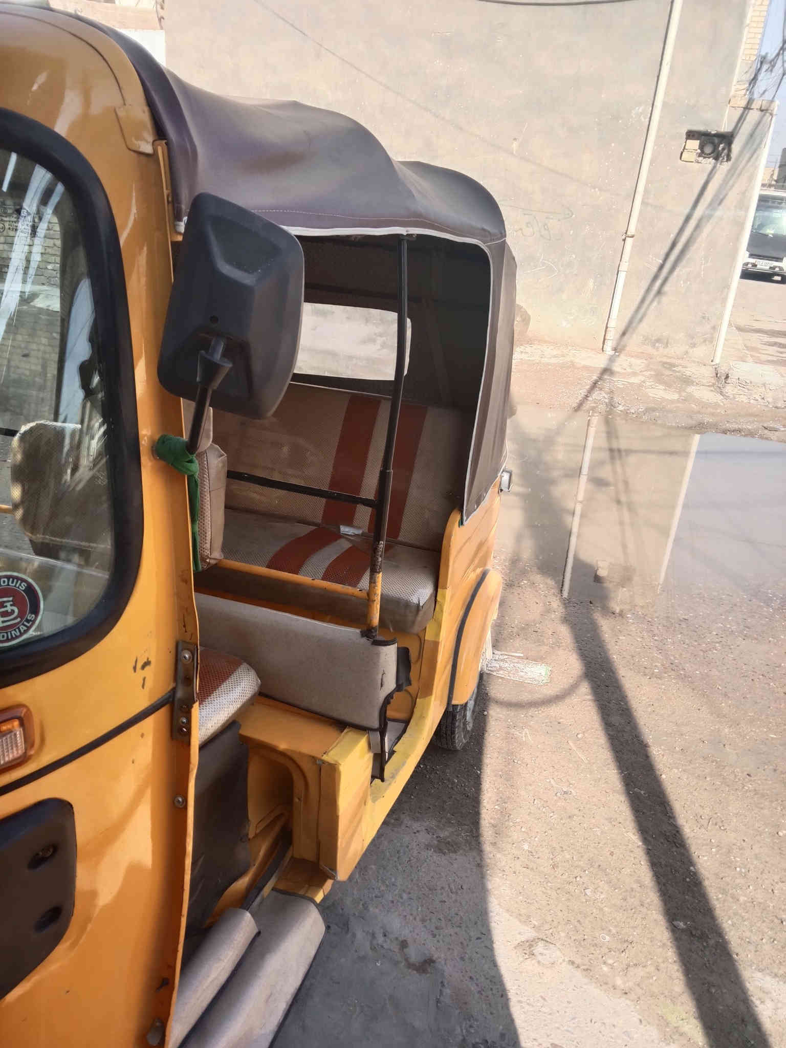 السلام عليكم شباب تكتك ٢٠١٩شهر ٥
سعر 3500 وبيه مجال بدون رقم ورقاق عنوان ام كبر 
رقم ***********
