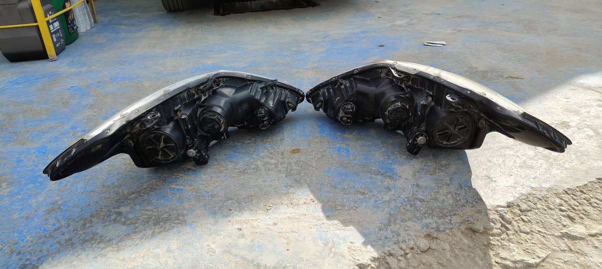 السلام عليكم 
ماصدات مستعمل مال 14 زنون نضافة 70%
السعر 150 الف 
المكان ديوانية بالحولي الجامعة قرب سكة الحديد
*********** غير متوجد بالفيس
