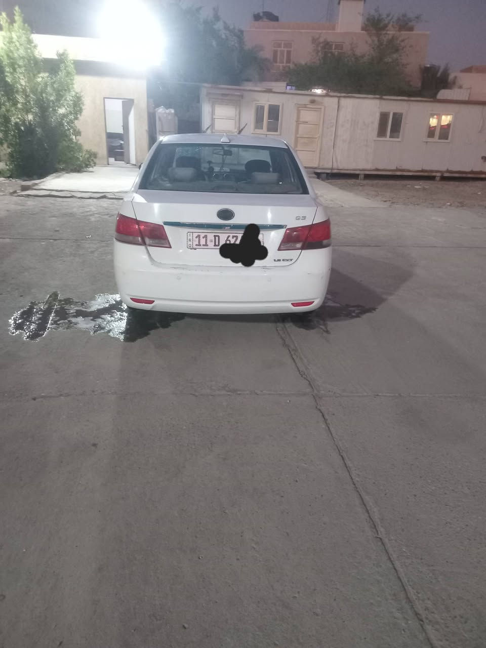 السلام عليكم سيارة بي واي دي ٢٠١٣ بيهه كير عنوان بصرة رقم بغداد سيارة جاهزه من كلشي  السعر 43 للاستفسار ***********
