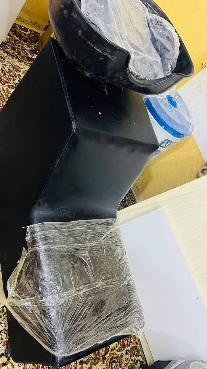 اغراض جديده للحلاقه شلع للاستفسار الاتصال خاص ***********
