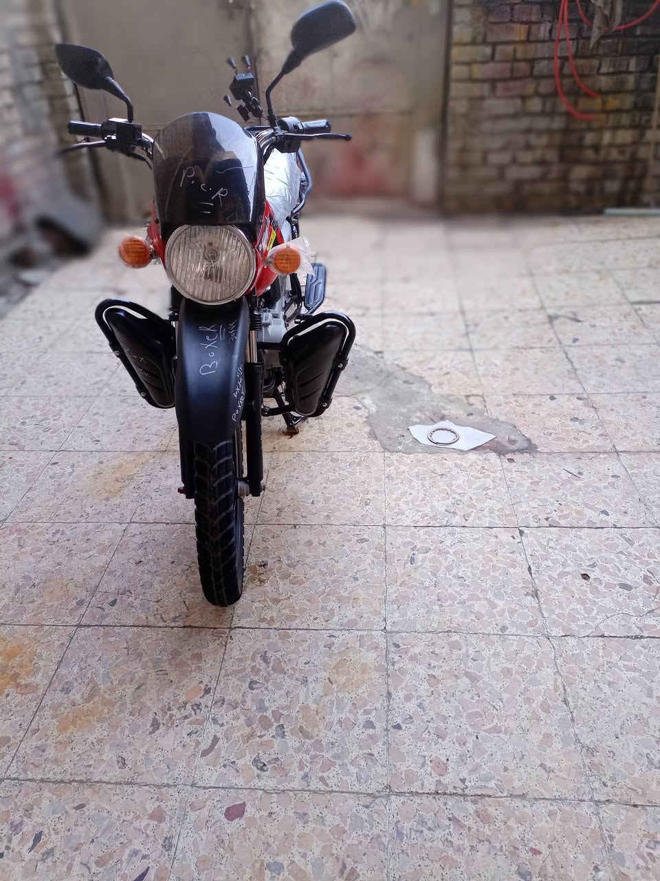 دراجه بوكسر جبلي 2021 مكفوله كفاله عامه جديده بمعنئ الكلمه مااشتغل بيها الدراجه احلئ من الصور بهواي اوراق كامله الشراي يخابر ويدلال ***********
