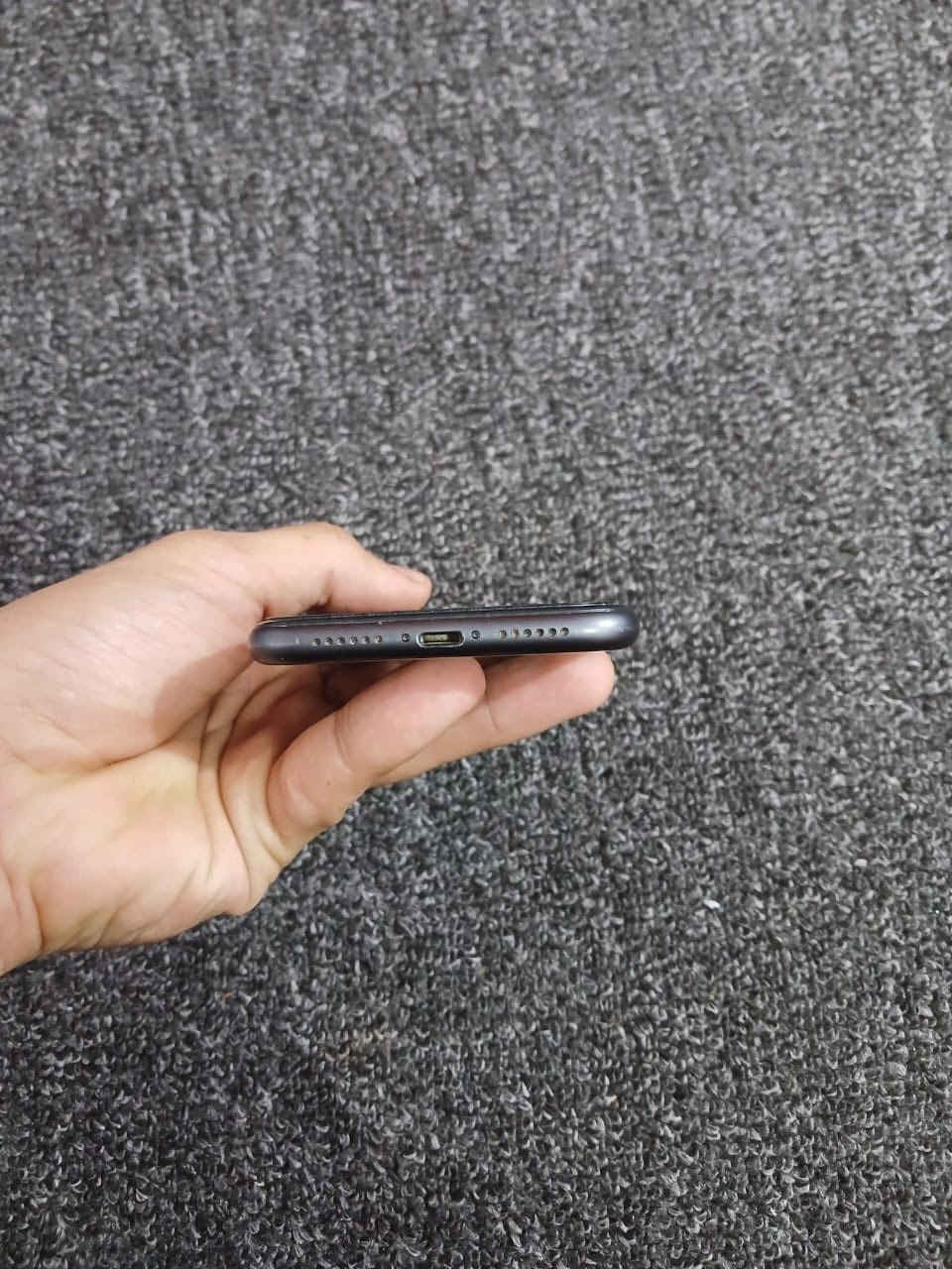 السلام عليكم ورحمة الله وبركاته
آيفون 11 عادي جديد 🆕 

الجهاز حلو كلش

الجهاز. مستبدل فقط بطاريه

الجهاز جديد 

128 گيكه

بطاريه 100 
إذا اكو مراوس ب آيفون فقط 

مكاني نجف كوفه حي ميسان 

الاتصال ***********
