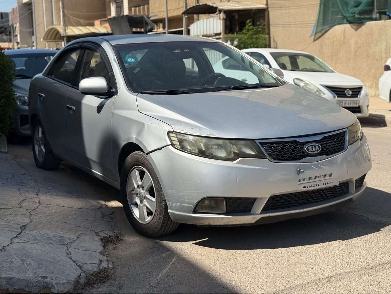 للبيع: كيا سيراتو 2012 - بحالة ممتازة! 🚗✨
اعتمادية ومريحة، السيارة بحالة فنية جيدة جداً وجاهزة للاستخدام بدون أي مصاريف إضافية.
المواصفات:
✅ المحرك والصدر: بحالة جيدة جداً (نظيفة وعلى الفحص).
✅ التبريد: تبريد ثلاجة وشغال 100%.
✅ الإضافات: كاميرا خلفية لركن أسهل، 
ويل كب .
تحكم ستيرن
السيارة نظيفة ومحافظ عليها، السعر المطلوب هو 10،000$ 
وبيه مجال بسيط للطيبين.
للاستفسار، يرجى الاتصال على الرقم:
📞 ***********
موقع السيارة: بغداد.
يرجى الاتصال للجادين فقط، وبخدمتكم.
#سيارات_للبيع #كيا #سيراتو #بغداد #عراق_كار بغداد, العراق
