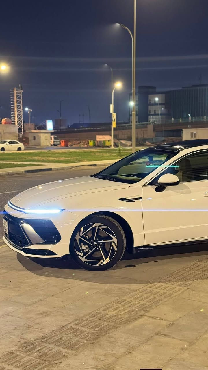 سوناته  خليجي مديل 24 فول 1/1 رقم بصره تحويل ضمان شركه هونداي تبديل الدهن بالشركه  ماشيه 17 الف حقيقق شرط الفحص مكفوله كفاله عامه من الزلغ السياره بحاله الوكاله السعر المطلوب240 وبيها مجال للستفسار *********** مكاني بصره
