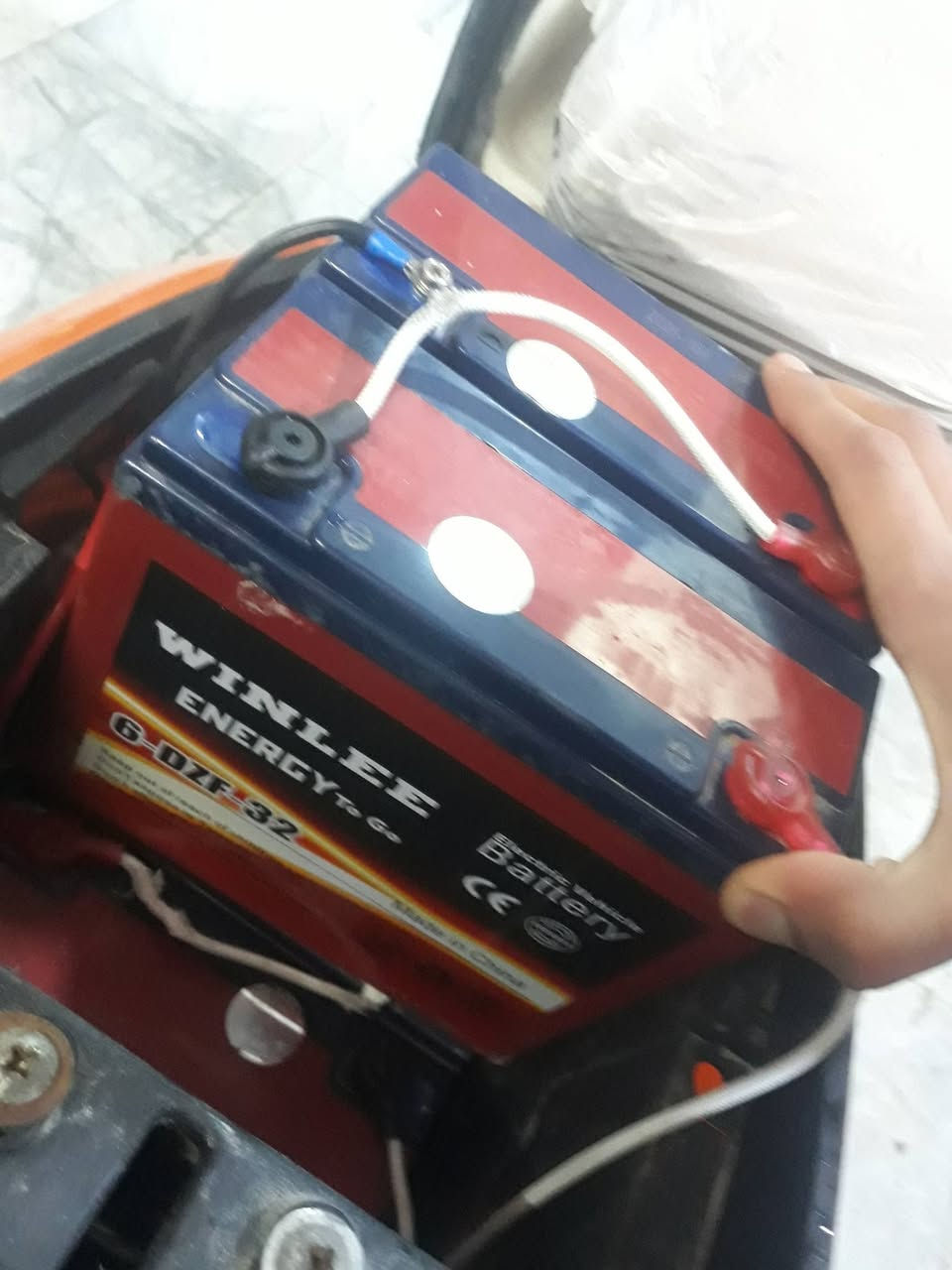 السلام عليكم دراجة R11 للبيع او للمراوس بأحدث الدراجة نضيفة مديل 2026 وصل موجود استعمال قليل من لبيت للمدرسة بعدهي بلزكاتهة الدراجة كلشي شغال وبيهة بلوتوث وهورن وتشغيل بصمة وكارت وسويج وبطاريات 32  امبير شركة ونلي احسن شركة السعر 650وبيهة مجال حك لجية مكاني البصرة ابو الخصيب ***********
