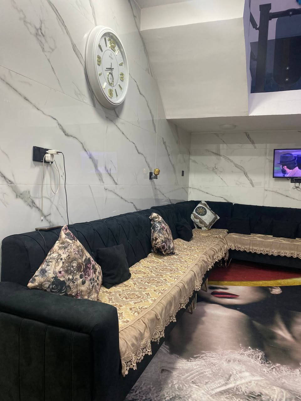 سلام عليكم عندي تخم ديوان للبيع السعر 200 ألف وبي مجال


**إذا كنت صاحب هذا الإعلان وتريد حذفه لأي سبب، رجاءا أرسل رسالة إلى الدعم الفني**