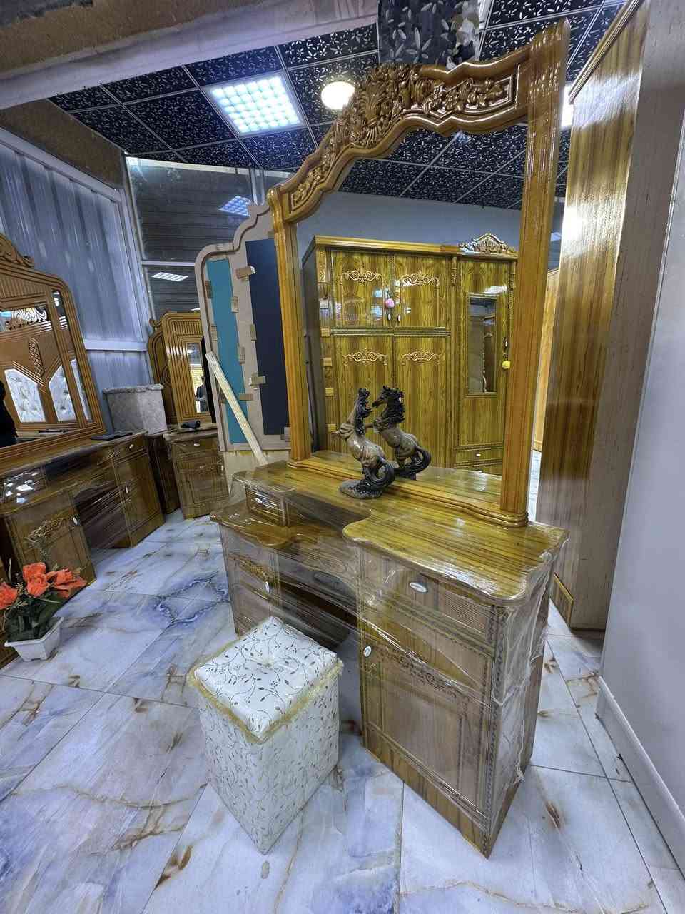 غرفه 5بيبان زان صاج5ملم ملحق طابقين سعرمليون٢٠٠ واتساب ***********
