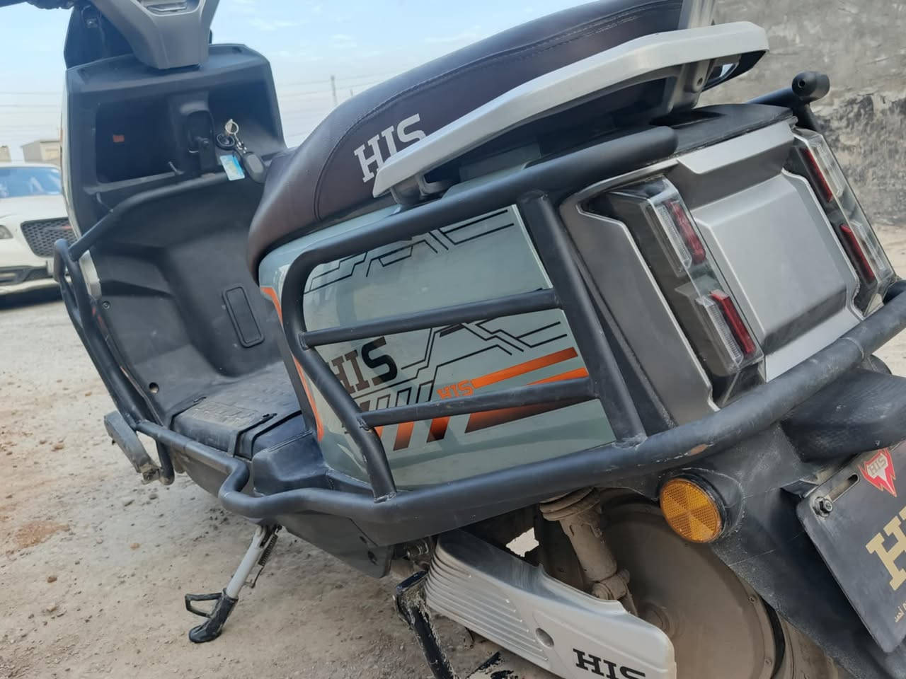 دراجة شحن 6 بطاريات فول بصمة وكهربائيات الاستخدام قليل كلش 
شاحنتها وياها بطارياتها فول ما تحتاج كلشي 
سعرها خاص ويدلل الشراي 
***********
