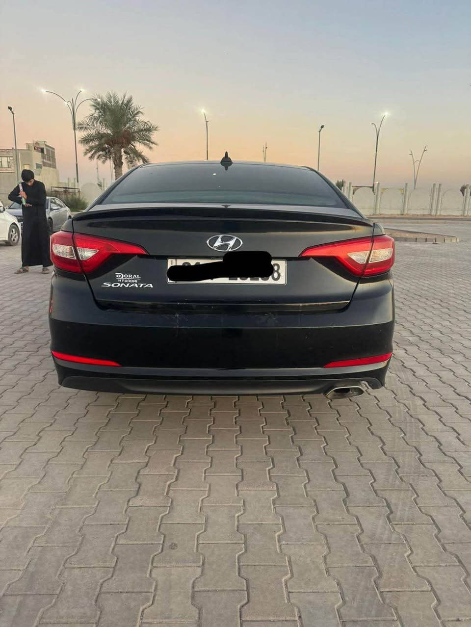 سوناته مديل 16 وارد امريكي 
موضح تقرير الفحص 
رقم سليمانيه وكاله تريد تحويل 
سياره جاهزه من كلشي 
تحكمات غيرهه شاشه فول نظام سبورت واقتصادي كهربائيات كلهه شغاله وتبريد 
بس بيهه شوي صوت بلمكينه فقط لاتنقيص ولاتبخير ولا صفنه تشلع شلع بلمشي
السعر 105 وبيهه مجال 
ماشيه 128 الف 
تخم تاير حداده
*********** البصرة, العراق
