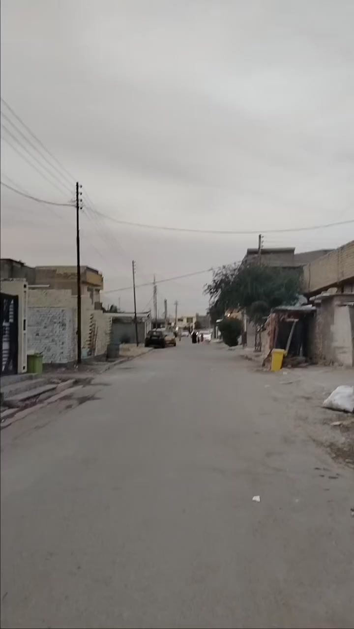 السلام عليكم 
بيت للبيع 📍 سلمان باك _البانروما _مقابل مدرسه الطارق 
🔸مساحة//250م ركن 
🔸طابو ملك صرف 
🔸واجهة /13م
🔸 تفاصيل البيت/1غرفه نوم /استقبال/مطبخ/صاله واسعه /بيتونه+طرمه واسعه +حديقة+محل مقابل المدرسه
.....................
🔸السعر 175 مليون وبي مجال 
.....................

*صب كونكريت _بناء طابوق 
نقص ارضيه وسيراميك المطبخ 
..............   
للاستفسار اكثر اتصل على الارقام 👇 📱 
***********📱 واتساب 
***********📱 واتساب 
ياسين سامي 
............
متوفر قطع اراضي بجميع المساحات والمناطق وهياكل وبيوت ودوانم وشاطيات ومزارع جاهزه وبنايات طابو وزراعي
