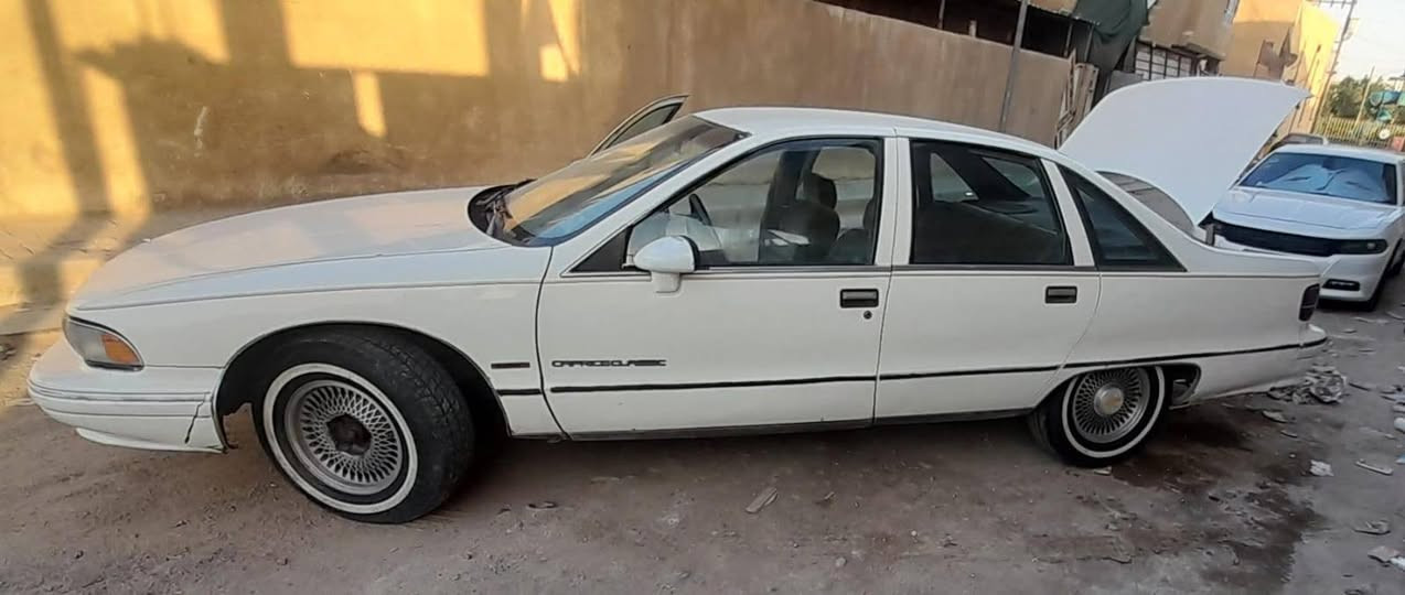 من رخصة الادمن :
السلام عليكم 

شيفرولية كابرس ( دولفين ) 

موديل 1992 

اللون ابيض 

رقم ذي قار الماني 

انتهاء السنوية سنة 2029

السيارة بأسمي مشروع وطني

 تحويلها بصرة ثاني يوم 

السيارة بلاد 100%

 من الدعامية للدعامية 

تبريد شرط شغال 

كير ومكينة بلاد حلاب 5.700

تشغيلة نكرة سلف 

السعر 40$ وبيها مجال للطيبين

العنوان البصرة 

التواصل على الرقم التالي 

"***********"
