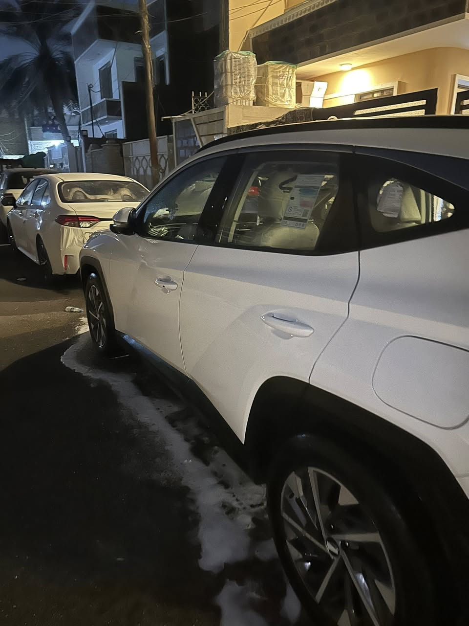 توسان خليجي 2024  ماشيه 25 الف بيها طختين بسيطه  السعر 207 وبيها مجال
***********
