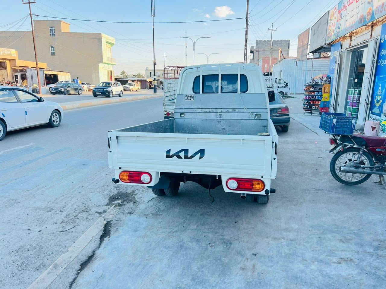 السلام عليكم
كيا بورتر دبل موديل 13 ادوات جديده
محرك شرط 
كير شرط 6 كير
تبريد كهربائيات شرط 
الاستفسار اكثر اتصل ع رقم التالي 
***********
