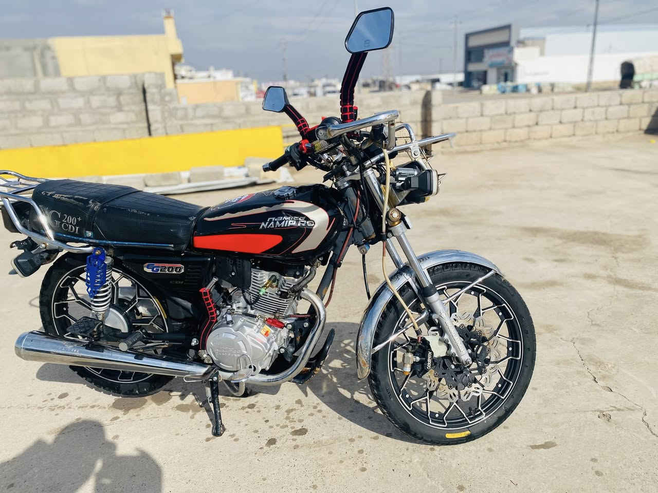 موطور نامي برو 2024 نضيف شرط ما مفتوح وكلشي شغال بي 
السعر  650 وبي مجال 
***********
