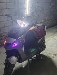 سِلَآمً عٌلَيَکْمً شُبًآبً دٍرآجّةّ جّدٍيَدٍ وٌآيَ نِقُصّ مًآبًيَهّ  س...