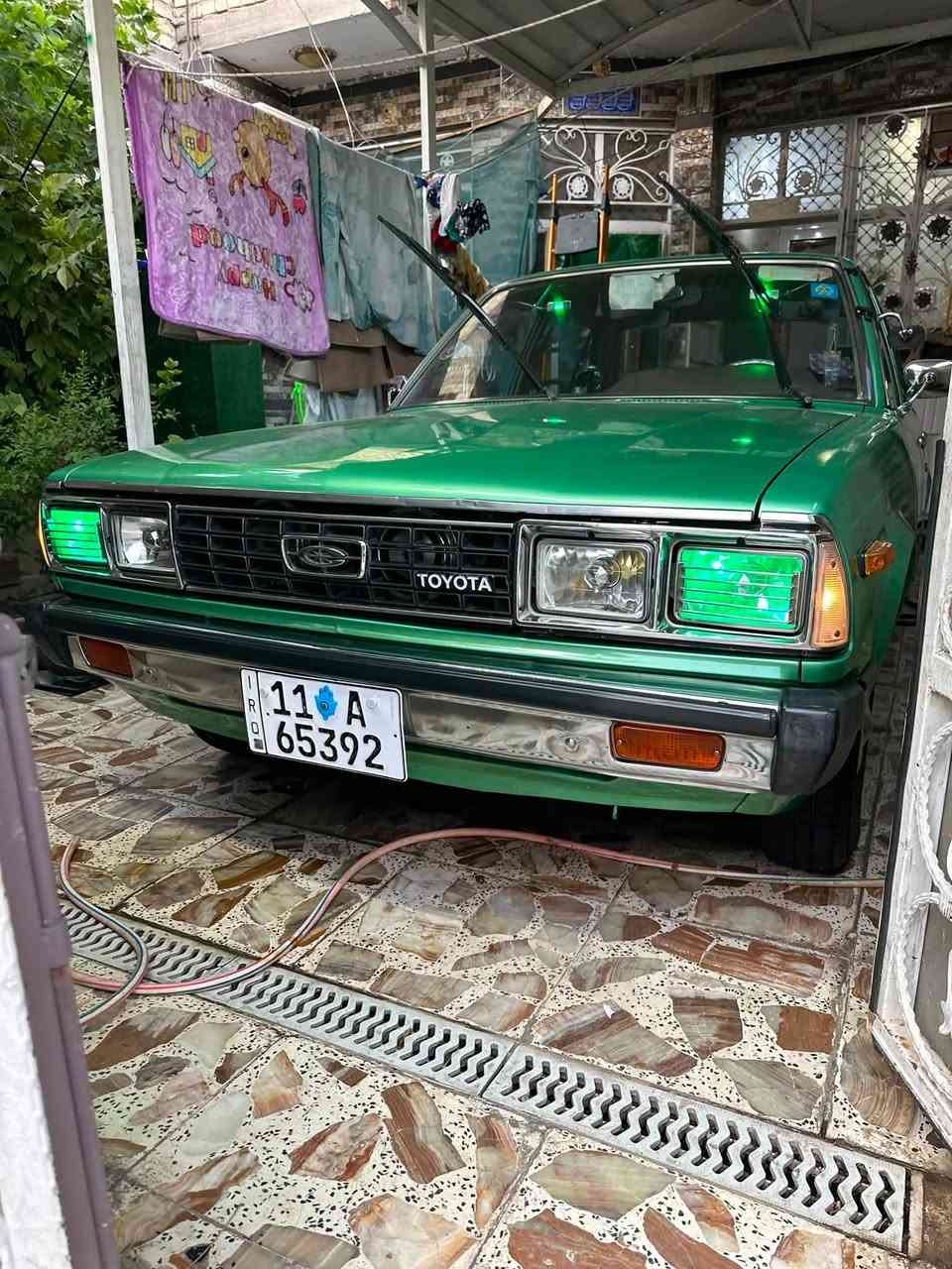 كرونه معنه الكلمه 1980كفاله عامه من عده صبق للجماليه سياره كارتون بدون معجون ولا كص  حدادله تخم تاير تبريد مكينه كير اكسل كله جديد مابيها نقص برغي ترايك من  للشمال للجنوب  سياره بسمي رقم جديد بغداد سنويه بسمي بيع ومراوس حسب القناعه  وليكول عدي بنضافتها يجي ياخذها بلاش عنوان بغداد الشعب اي ستفسار نتصال او واتساب  فقط واتساب*********** خادم خليل الجواري الطائي  حسن العامري ابو مهدي الساعدي حذيفه عامر علي عسلية
