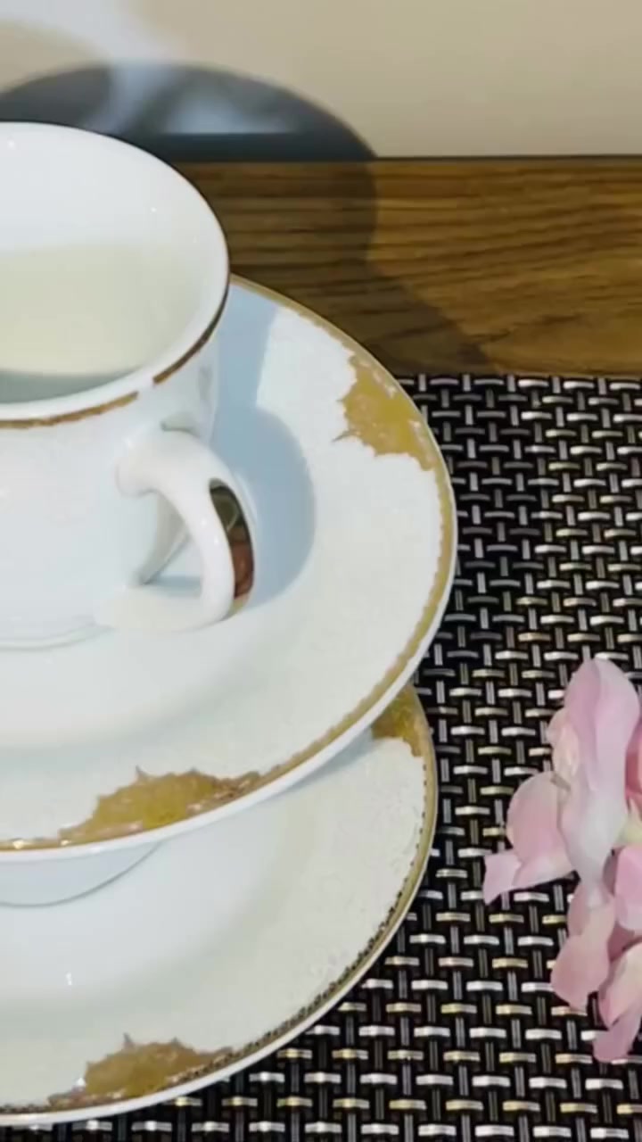 ✨ لكل محبين الفرفوري والأناقة ✨
هنا تلقون أجمل الصحون، القواري، والفناجين بستايلات مختلفة 🤍
راح ننزل المنتجات و حتى تشوفون  التفاصيل اكثر تابعونا 👌
🚚 توصيل متوفر لكل محافظات العراق
📩 للحجز راسلونا خاص
تابعونا… كل يوم شي جديد وذوق مختلف ✨


**إذا كنت صاحب هذا الإعلان وتريد حذفه لأي سبب، رجاءا أرسل رسالة إلى الدعم الفني**