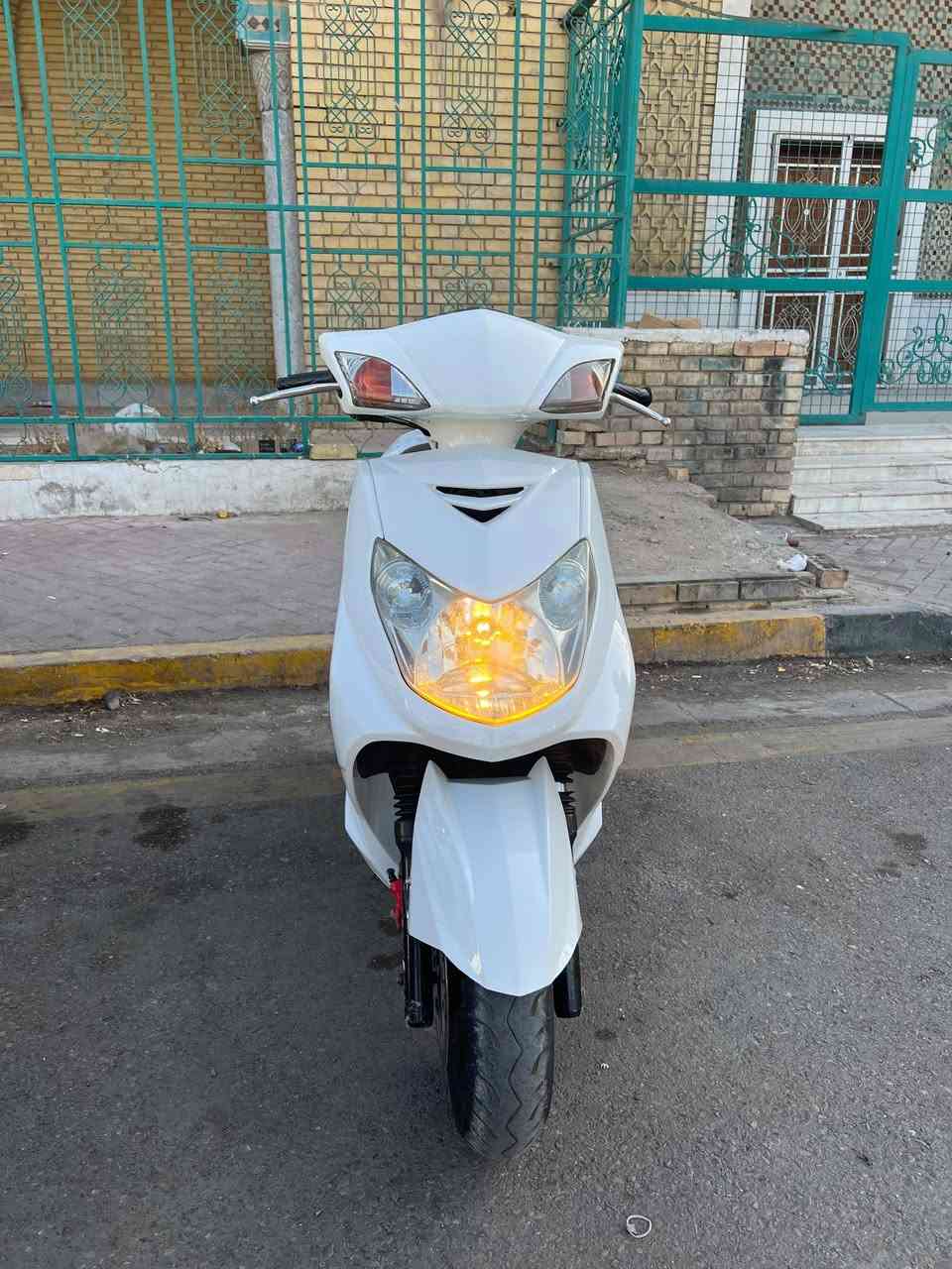 دراجه سكنس فحل كابريتر دراجه بلاديه نضيفه مكينتها لا نضوح ولا تبخير خير من الله شلعه ومعدل سلف وهندر نكره كابريتر بلادي دشبول شغال كهربائيات شغاله حتى التريشه موجوده بس اني شايلها انطيك التريشه النقص وياها
اريدها ب 600 وبيها مجال 
مكاني بغداد الأعظمية 
***********
