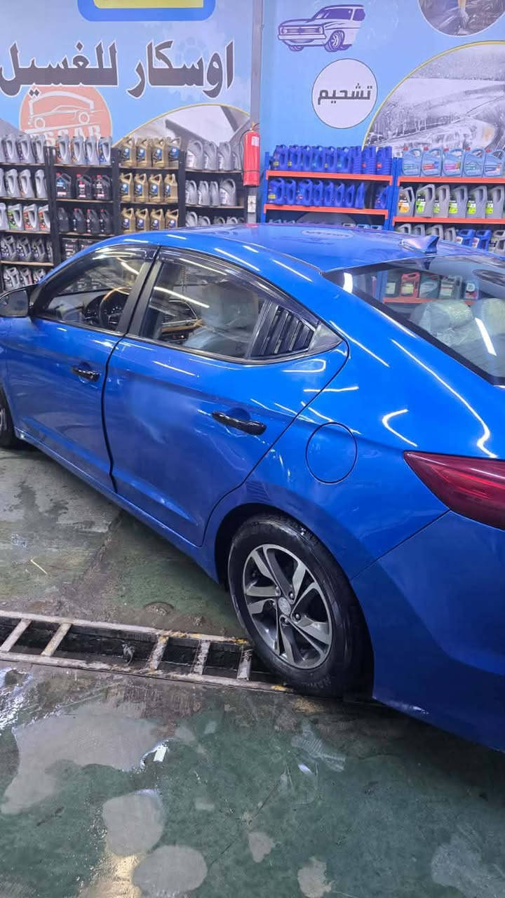 السلام عليكم النترا ٢٠١٧ وارد امريكي الون ازرق بحري حادث السياره طلاقات ناريه ٣ بيه كلير من جه السايق بامريكا لتوحيد الون ماشيه ١٣٧ الف محرك ٢٠٠ دوش محرك كير مكفولات السياره حلوه مال جناي داخل ابيض جلد دشبول صاج السعر ١٢٠ وبيه مجال حك الجيه رقم صاحب السياره \*********** \
