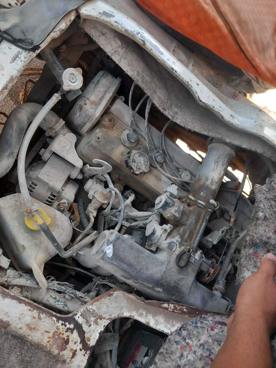 السلام عليكم سياره للبيع فتون ٢٠٠٩ مكينه ونجي ٦ سلندر كير واكسن خير من الله ما بيها شي بس هاي ضربة الوره العنوان البصرة التنومة سعر ١٠ اوراق وبيها مجال


**إذا كنت صاحب هذا الإعلان وتريد حذفه لأي سبب، رجاءا أرسل رسالة إلى الدعم الفني**