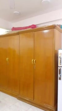 غرفة نوم شغل درجة أولى ✨ نظيفة ومضبوطة، أخو الجديد، تحتاج صبغ بسيط ونص...