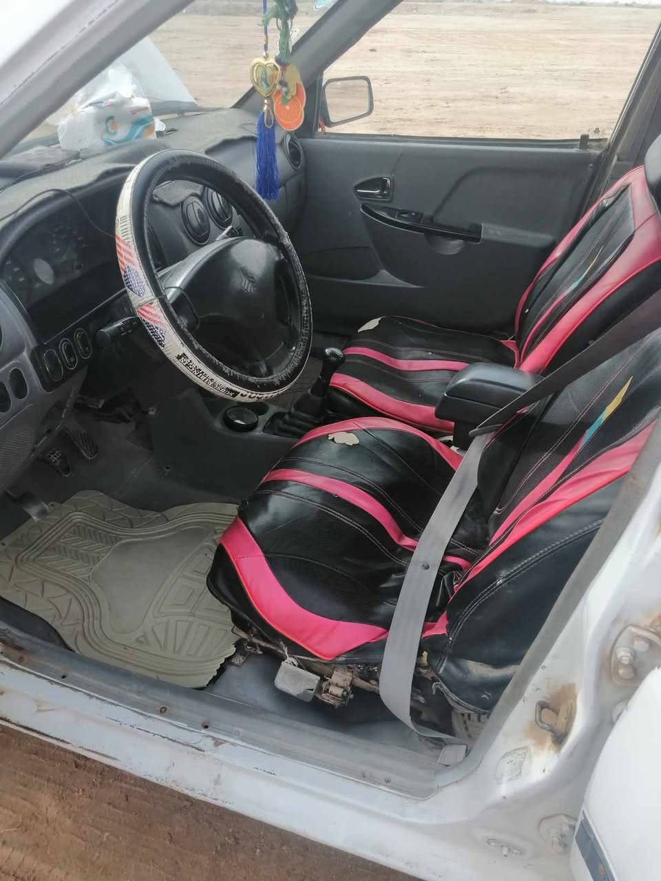 سلام عليكم سايبه رقم نجف موديل 2009 مكان نجف االسعر 26 وبيه مجال رقم الهاتف ***********
