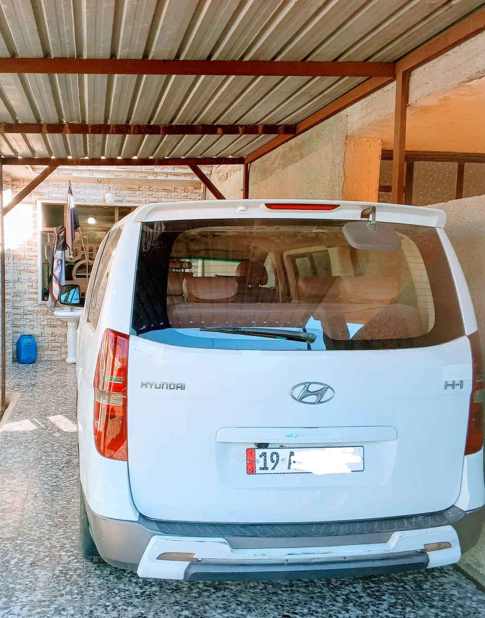 ستاركس كامل المواصفات موديل ١٢ مكفولة كفالة عامة مكينة من كلهن مابيها اي نقص مكينة مفتوح وكير عادي مصفرة هيئة وضريبة سنوية جديدة قبل اسبوع اتجددت تحويل ثاني يوم العنوان بغداد رقم الهاتف *********** وات ساب
