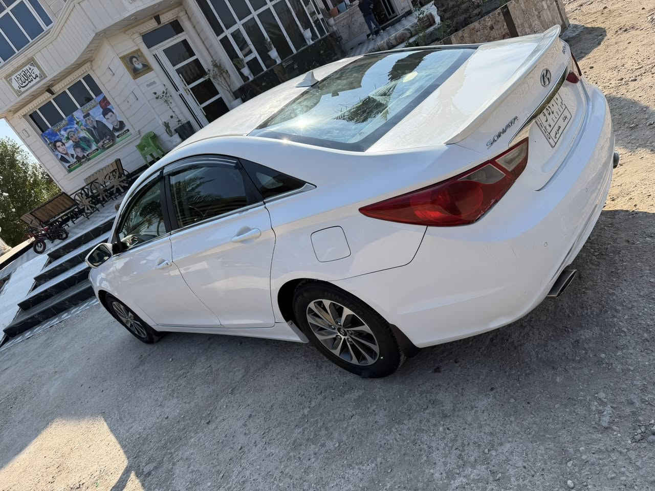 السلام عليكم سوناتا خليجيه السعر87 ورقه موديل 2012 السياره بيه تبديل جاملغات خلفيه ومصبوغه حزام السياره جاهزه من كلشي حداديه تخم تاير كير محرك ماتصرف عليه دينار 
عنوان السياره واسط الزبيديه ***********
