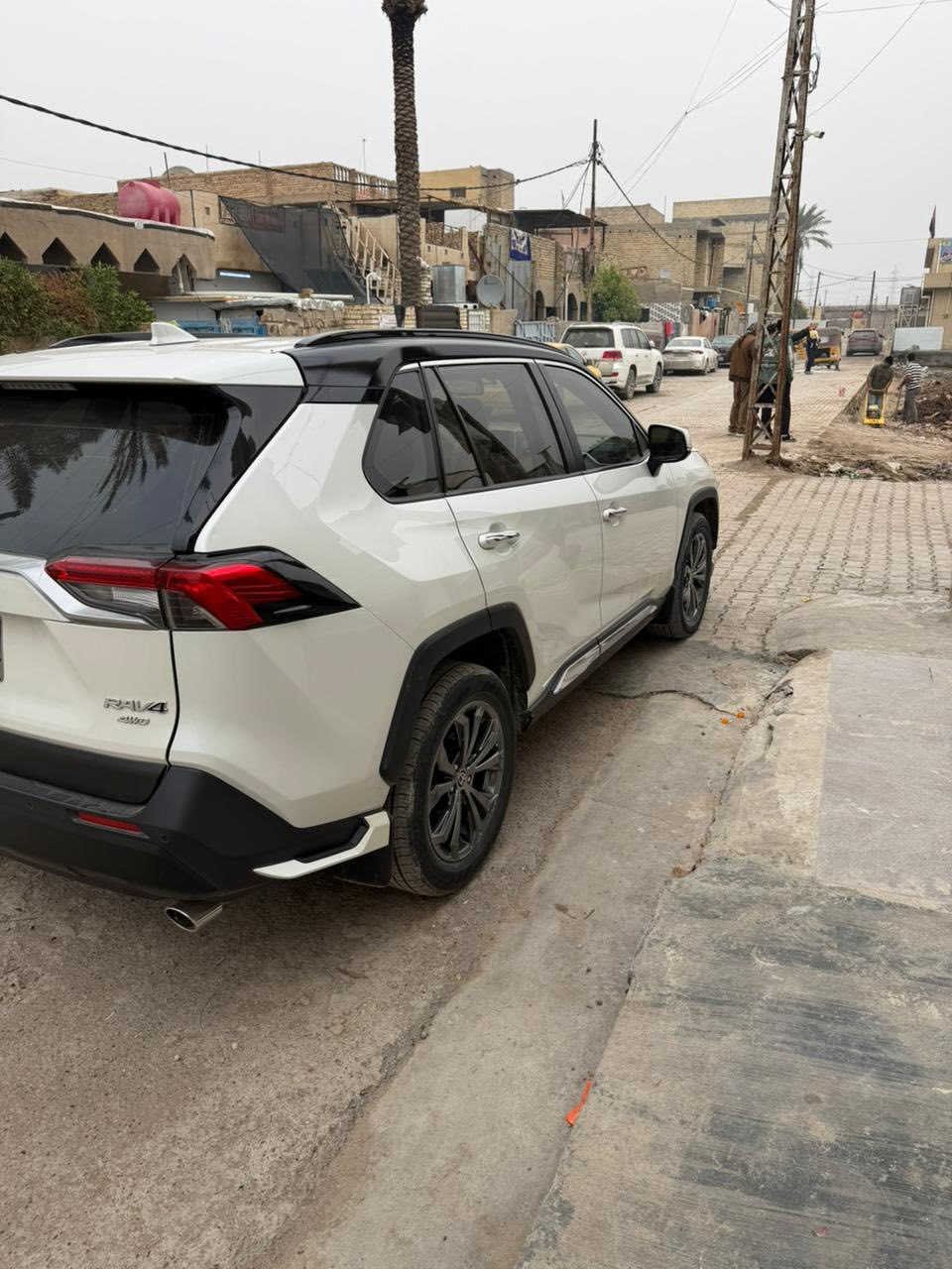 السلام عليكم راف فور 2022 خليجي ساز اصل فول مواصفات بانزين  كفاله عامه السعر 260 مكان سياره بغداد المحموديه
***********
