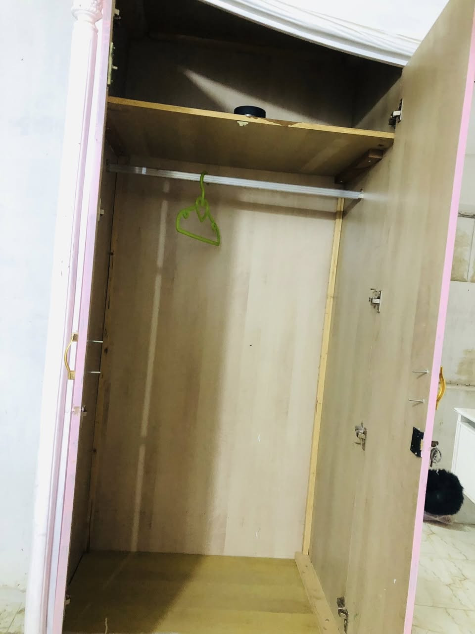 السلام عليكم
كنتور للبيع ب150 
بوفية ب100 
ميز مراية ب50 ملاحظة / شوية تعبان مو نفس الكنتور جديد مستعجلة ع بيعتهم 
الي يريد ياخذهم شلعة وحدة يكون افضل ويجي هوا يشوفهم بلبداية عنوان الجمهوري شارع سالم


**إذا كنت صاحب هذا الإعلان وتريد حذفه لأي سبب، رجاءا أرسل رسالة إلى الدعم الفني**