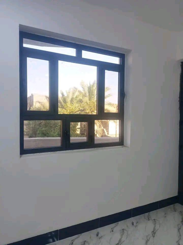 بسم الله والصلاة على سيدنا محمد رسولنا الكريم 
جزء من اعمالنا اليوميه ان شاء الله ينال اعجابكم 
جانب من اعمال معمل زيد للالمنيوم
وابواب و شبابيك ، مقطع saray تركي 
مستعدون لعمل جميع أنواع الأبواب والشبابيك و الكاونترات وبكافة احجامها و انواعها 
كل هذا يكون حسب رغبة الزبائن الكرام
العنوان : الانبار _ هيت_ بداية المشتل _ قرب جامع دبو
 للاستفسار الاتصال على احد الارقام التالية
  زين 078‪13247113
  كورك ***********‪
