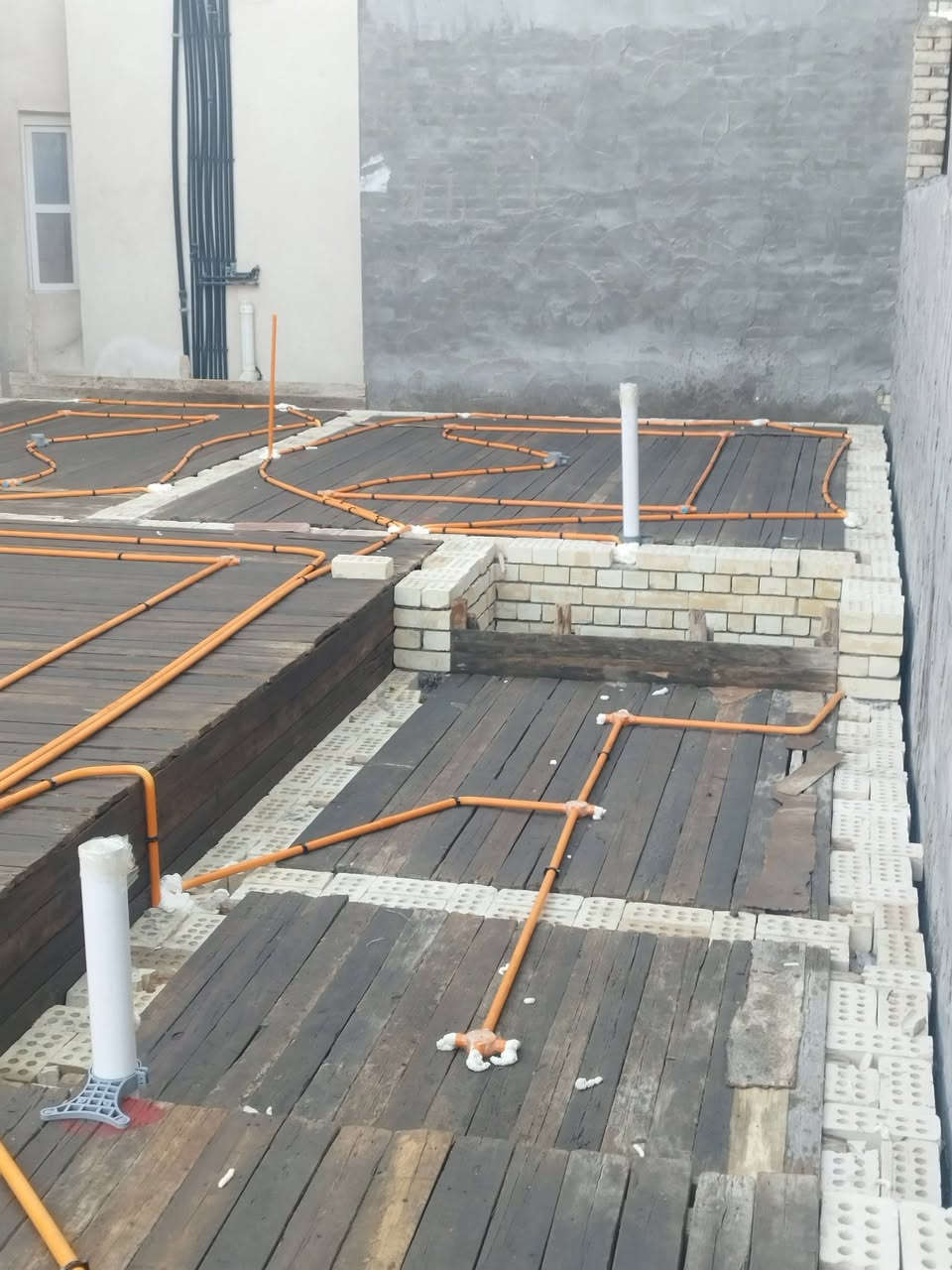 تم اكمال شبكة سقف في منطقة حي بغداد المساحة 200متر تفاصيل العمل 1_منظومة انترنيت  2_منظومة TV 3_منطومة كامرات 4_منظومة سبالت 5_منظومة بلك سويج منفصل عن الإنارة 6_منظومة إنارة منفصل     مستعدون لعمل كافة التاسيسات الكهربائية كادر ال فارس التواصل واتساب ***********

✅✅✅
