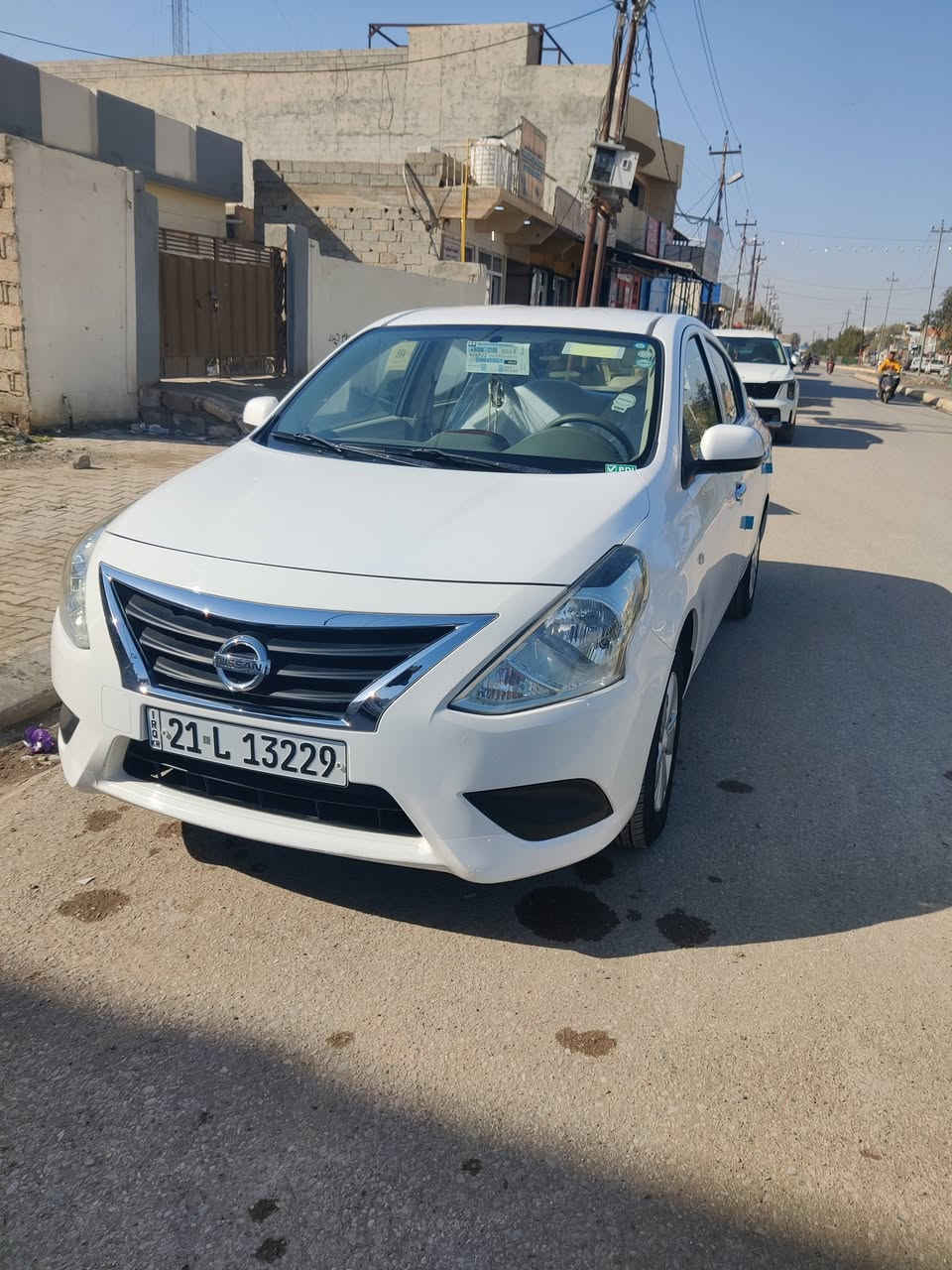 السلام عليكم
محبوبة الجماهير 
مواصفاته معروفة
سني هندي بليته زركه موديل 2015 جديدة  دواخل بيجي اخوان السيارة جاهزة بدون اي نواقص ارقام وسنويه جديده لغاية 2030 بأسمني بيها فقط شبر بارد بالجاملغ خلفي 
كير محرك بلاد ع وضع شركة 
تدفئه تبريد ع وضع شركة 
 موقع السيارة : ديالى المنصورية
السعر 97 بيها مجال قليل
للاتصال و استفسار 
***********
وتساب موجود
