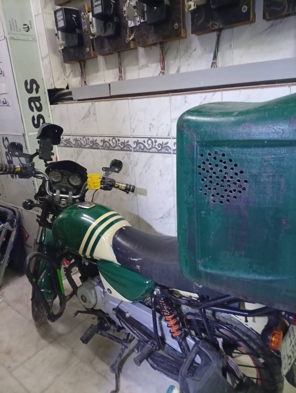 اسلام عليكم دراجه بوكسر اخضر زيتوني رقم بغداد رصافه موديل 22 دراجه خير من الله مكينه تخبل كلجات صار اسبوع بدلهن تحويل شوكت متريد 
السعر مليون وتسعميه وخمسين 
السعر1950
*********** مامتواجد فيس واساب موجود
