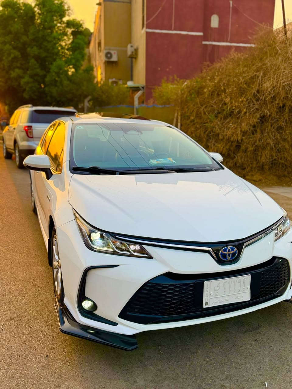 سلام عليكم كورلا 2023 فول
السعر 147 
مواصفات هايبرد شكل الخليجي
مكفولة كفالة عامة من الصبغ فقط بارد قليل كلش  ورصعتين بل كمارة ممبينات شرط سونار  موضحهن بل صور  ماشية 59 غراضها ولدوسات بعدهن ما مفتوحات  سيارة جديدة كلش بحالة وكالة على ايدي من زيرو لحد الان 
🔹فتحة 
🔹دخول ذكي بدون مفتاح 
🔹بصمة ابواب 
🔹اشاير بل مري 
🔹لايت زينون +كشافات زينون 
🔹ماطور لايت (يصعد وينزل )
🔹اوتو لايت عالي
🔹اوتو هولد 
🔹سايد بريك بصمة ذكي 
🔹زر EV  
🔹وضعيات قيادة 
🔹داخل جلد لونين ماروني + اسود
🔹دركة خياط 
🔹بك لايت لد +سبايدر 
🔹تبريد ❄️ ثلج  قطعتين 
🔹اكواب حار بارد 
🔹شاشة كار بلي بلوتوث 
🔹عدادات دجتل 
🔹قيادة ذاتية +رادار 
🔹تحذير عند خروج عند مسار +بريك ذاتي عند حاجة 
🔹منافذ طاقة امامية وخلفية 
🔹ويل كب 
مكاني حي جهاد اربع شوارع  
***********
