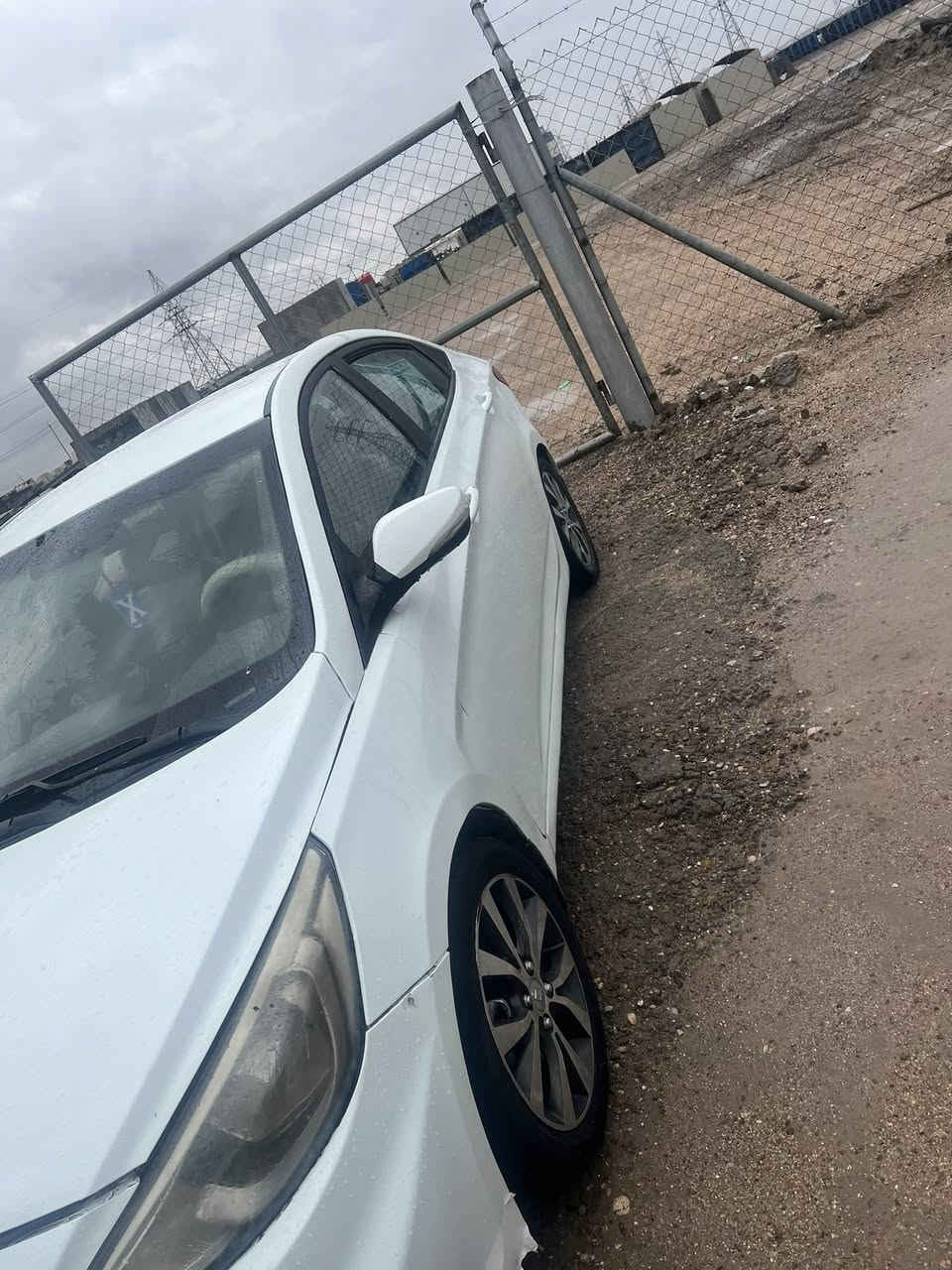 السلام عليكم ورحمة الله اكسنت موديل 2016 خليجي 
السياره كفاله من الضربه صبغ جماليه اثر جراد مكينه وكير 
مكفولات حداده جديده غرفه جديده شاشه سستم سماعات جاهزه من كلشي رقم انگليزي جديد بسمي استوه طلعته 
السياره ما متعوبه السعر 78للعنوان بصره 
للتصال ***********
