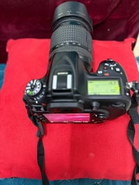 مرحبا نيكون D7100 عدسه 18/140 معا رام 32 شاحن  بطاريه  وحزام نيكون  سع...
