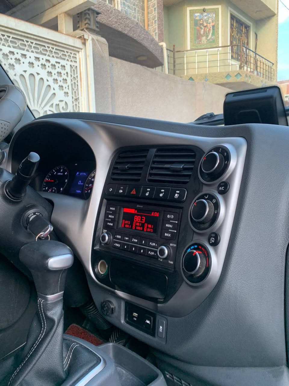 سلام عليكم كيا فحل للبيع موديل ٢٤ غاز
الموصفات :
مري شفط 
كشنات تدفئه تبريد 
ستيرن تدفئه 
رادار امامي 
مانع تزحلق 
حساسات خلفيه 
كير اوتوماتيك 
تحكم ستيرن 
قماره وربع 

السياره وارد كوري ماشيه ٧٩الف 
السعر ٢١٠. 

*********** 

مكاني بابل
