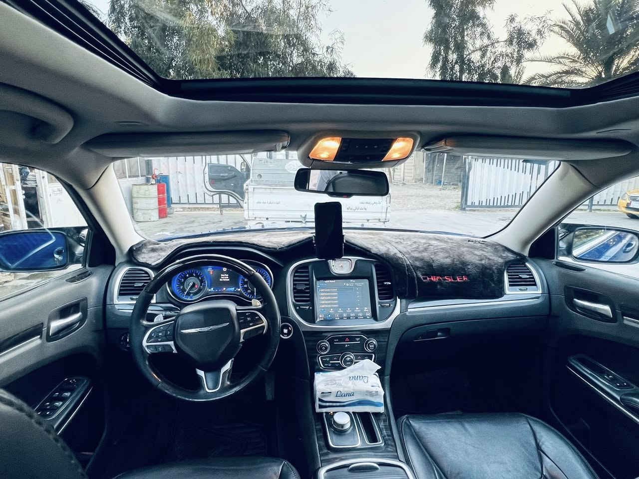 السلام عليكم
أوباما 2018C
ماشي 100
بنرامه لون مميز
سياره مال بيت جديده
حادث قطعتين فقط منزل صوره حادث
تخم تاير جيد رقم بغداد بسمي سياره
مكاني بابل عوفي 
السعر 230وبيه مجال لطيبن 
للأتصال ***********
