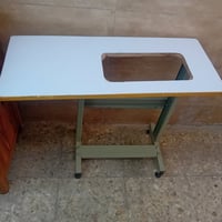 ميز مكينه • جديد • توصيل مجاني