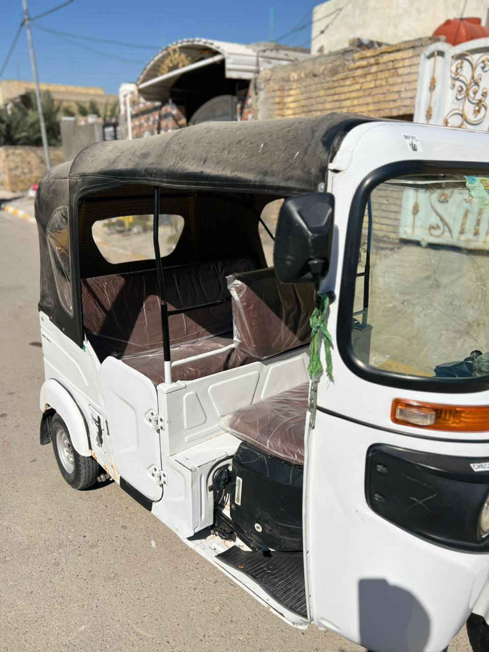 سلام عليكم تكتك موديل 21 رقم وسنويه تكتك خير من الله بيها فد هاي الضربه بلغد كدام عينكم ولمحرك مكفوول برغي ممفتوح بي عنوان واسط نعمانيه للستفسار رقمي ***********
