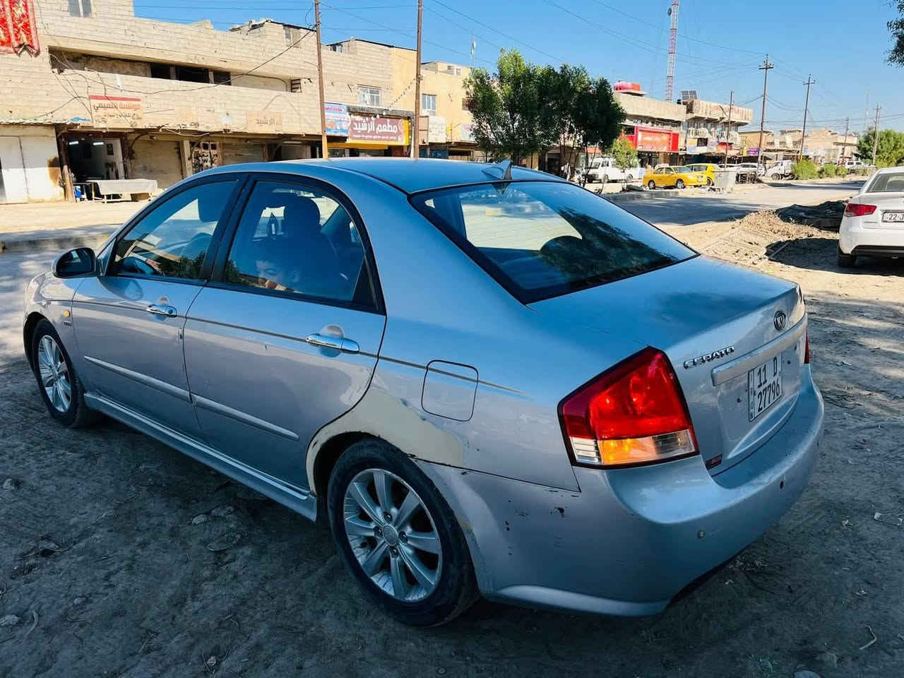 السلام عليكم كيا سيراتو للبيع موديل 2007 بأسمي
سياره بيها بس الهلالات صبغ مكينه بيها تنقيص تبريد تدفئه شغالات. السعر 72وبيها مجال
***********
