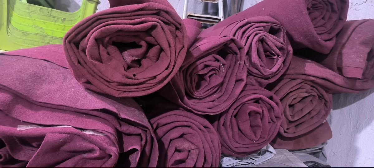 للبيع 
قماش جادر عدد 5
كل قطعه ترهم على خمسه اقواس
شبح او عادي ترهم عليه 
 
كاربيت القطعه الواحده 4 × 5 
 العدد 14
البصره حيانيه شارع القائد 
***********
***********
