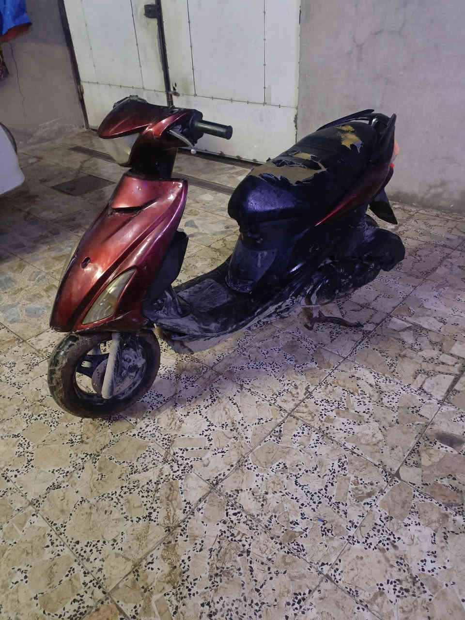 السلام عليكم دراجه ادرس للبيع نوزل سعر 350 وبيها مجال‏‪***********‬‏
