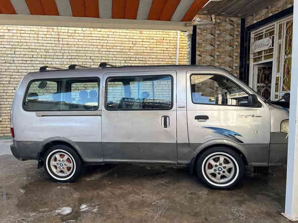 كيا منغولي 2006 للبيع السياره اصل مسكر 4000 مكينه وكير مكفولات شواصي بلاديه وجديده بأسمي تحويل مباشر رقم قادسيه مكفوله من الكص والضربه العنوان بغداد ***********
