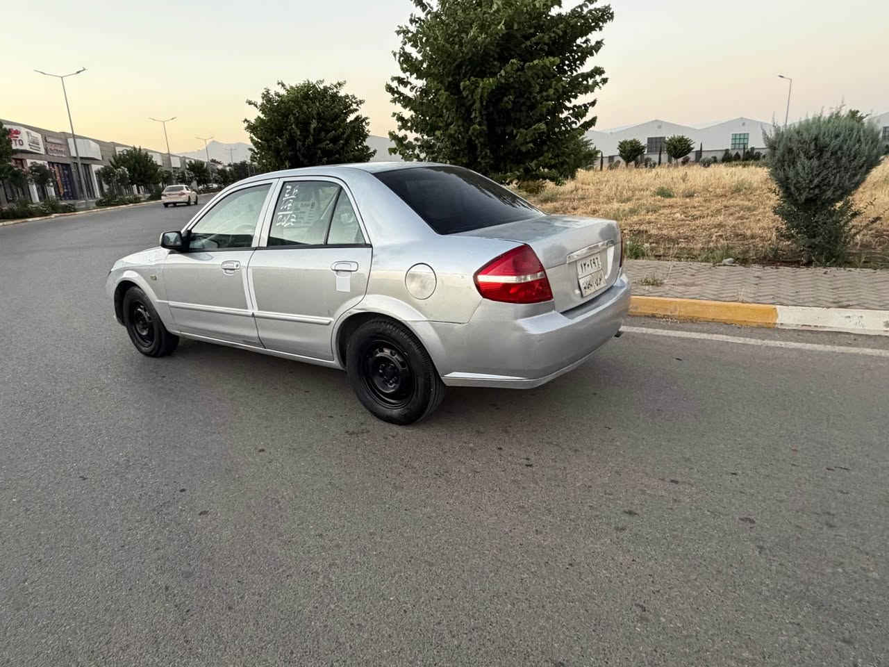 مازدا هايما ٢٠١٠ 
توماتيك و جام كاره با 
به شه رتى گير و مه كينه و ته بريد 
دوو سئ په له بوياخى هه يه بيشى كه بسه قرجيكى دواى هه يه ته حويل غرامه براوه به شه رت نرخى ٤٩ كه لا و مامه له يكى زور زور كه م تكايه مشته ريت تيل بكه *********** سليمانى ناو سار السليمانية, العراق
