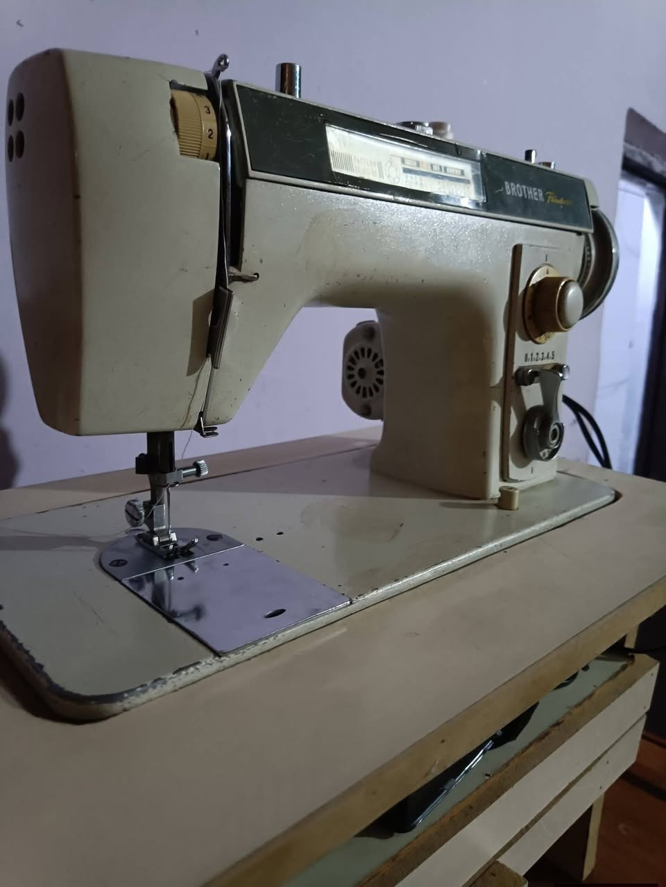 السلام عليكم اخوان عندي هاي المكينه مابيها اي نقوص ونضيفه رايدها ب 200 وبيه مجال 
***********
بغداد حي البتول
