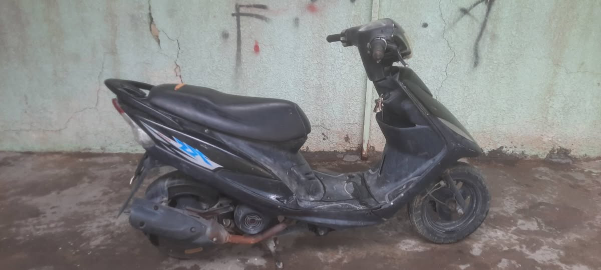 ماكس عدله بلاديه كفاله
محرك برغي مامفتوح بي مكفول 
نكره سلف هندر ماكو اي نقص 
مكاني بغداد حي العامل
***********
٥٥٠ وبيها مجال
