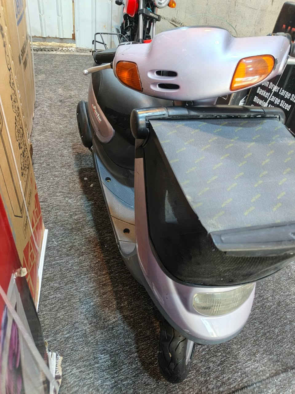 #مركز_الخفاجي_للدراجات_اليابانية👇

#متابعين مركز الخفاجي الغوالي

#منغولي سلة حاوية شرط طك كارتون قطعة وحده فقط
ماشية ٤٠٠٠ بعده زيرو
موديل ٢٠٠٧ 
مكفولة كفالة عامة من محرك كفر من كلشي باتري اليابان🇯🇵

#السعر اله كبه لوز ومعروفه اسعارنا ودراجاتنا

العنوان... كربلاء المقدسة شارع البوبيات عامود ٥٧ خلف اسواق برتقالة
☎***********... ***********
