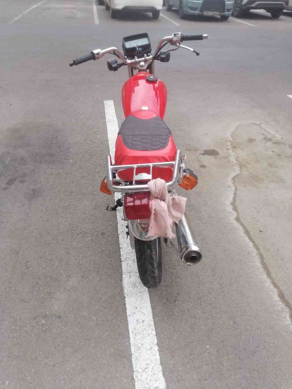 لبيع مكاني بغداد البياع *********** رقمي
دراجه خير من الله تعمير بيه ورقه منفيس فقط دراجه تنكر هندر وتطلع لشارع سعر 375 وبيها مجال حك جيه
